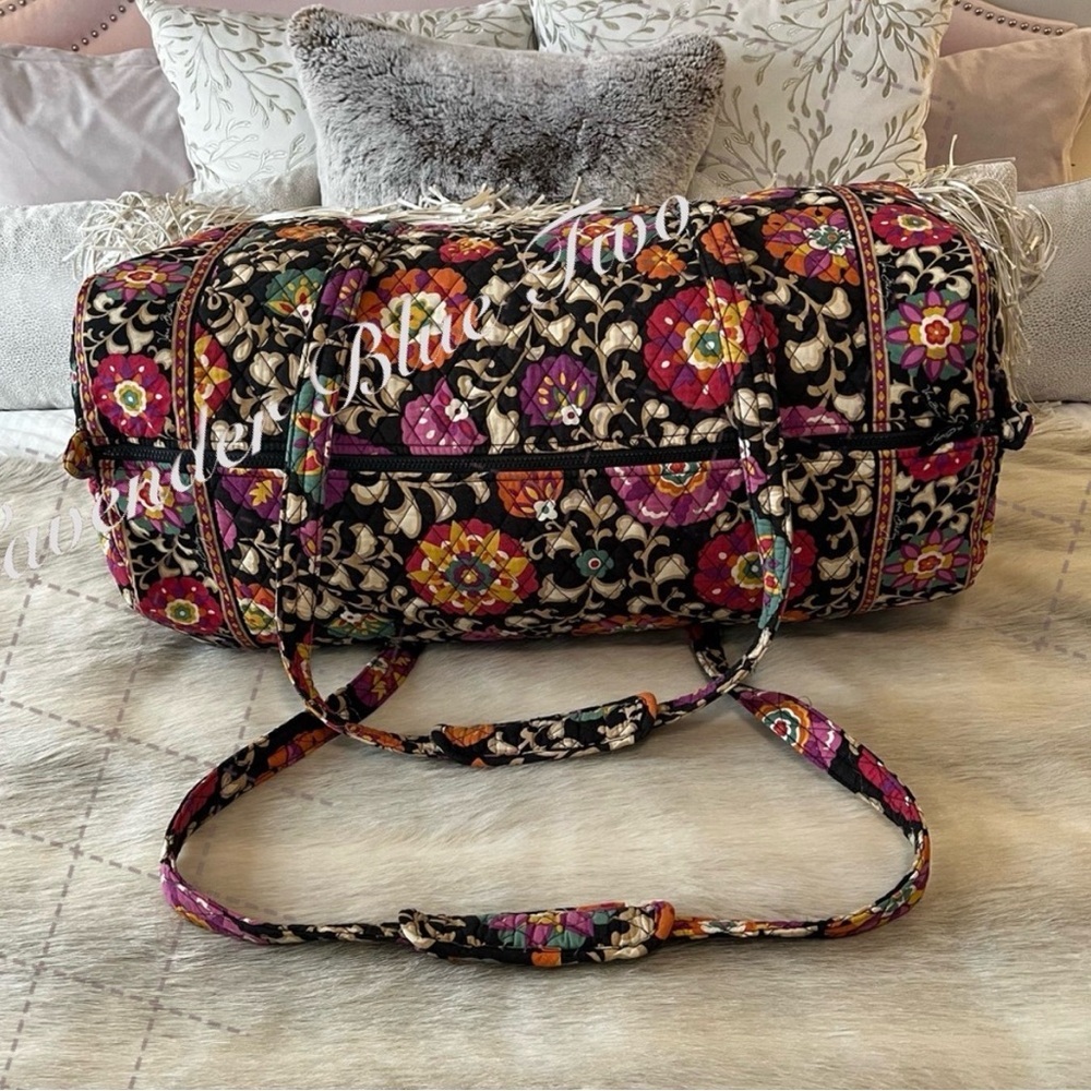 VERA BRADLEY Suzani XL 2011 Duffle Bag Black Purple Gold Floral Y2K Travel Quilt - Picture 9 of 13